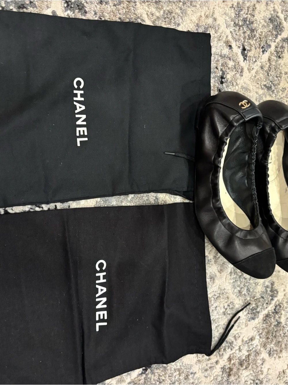 CHANEL Black ballerina flats